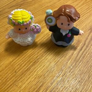 Fisher-Price Wedding Couple Toy Set - Brown, White, Yellow, Pink
